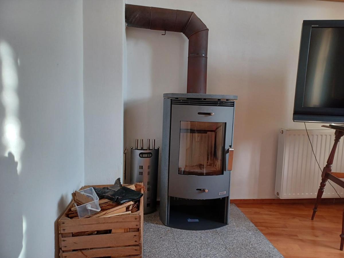 Apartment Ehemalige Bibliothek Fuer 2 Mit Kueche Kamin Netflix Parken Und Hofladen *