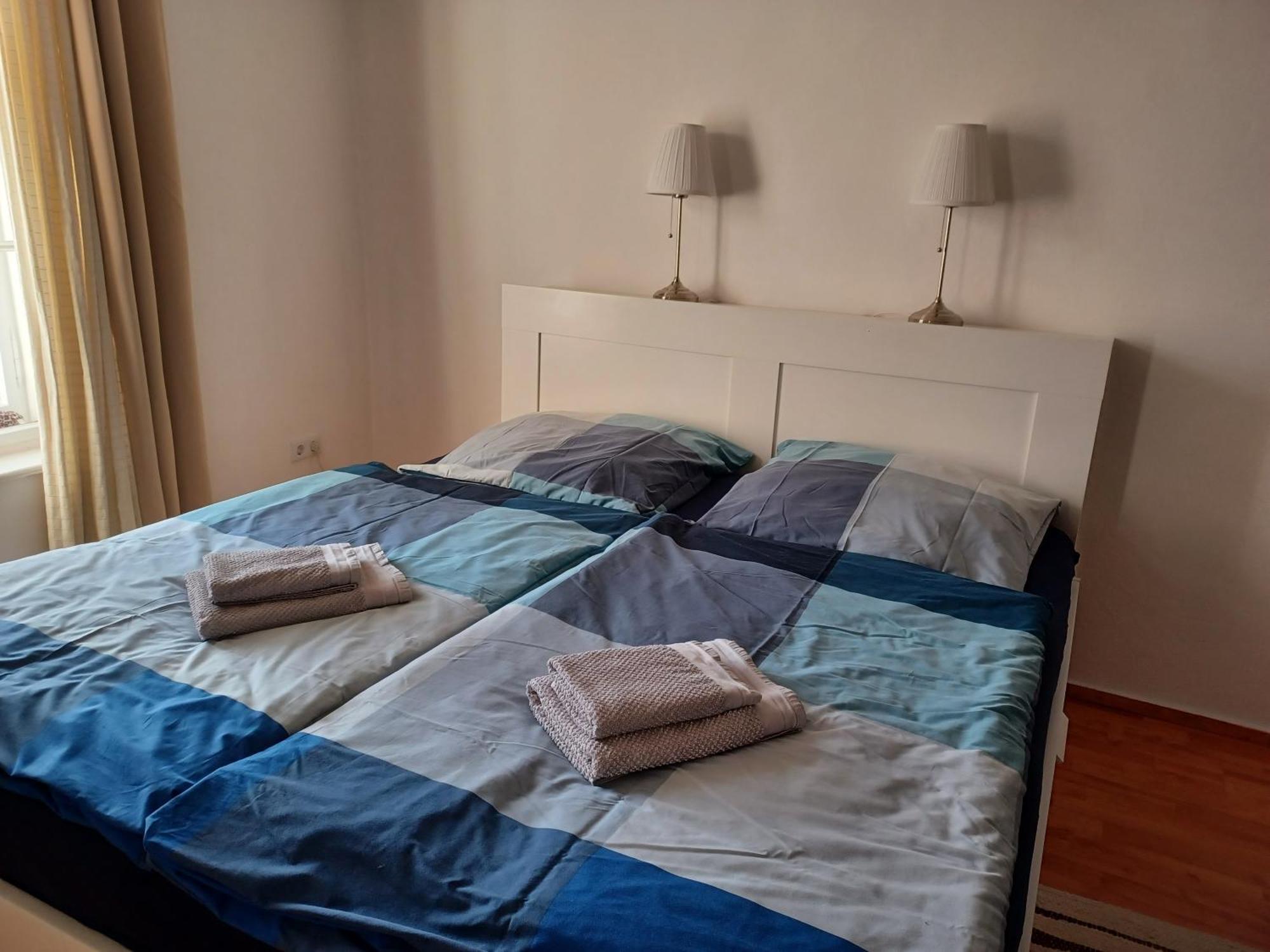 Ehemalige Bibliothek Fuer 2 Mit Kueche Kamin Netflix Parken Und Hofladen *